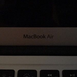 Meet your Posher, Ella